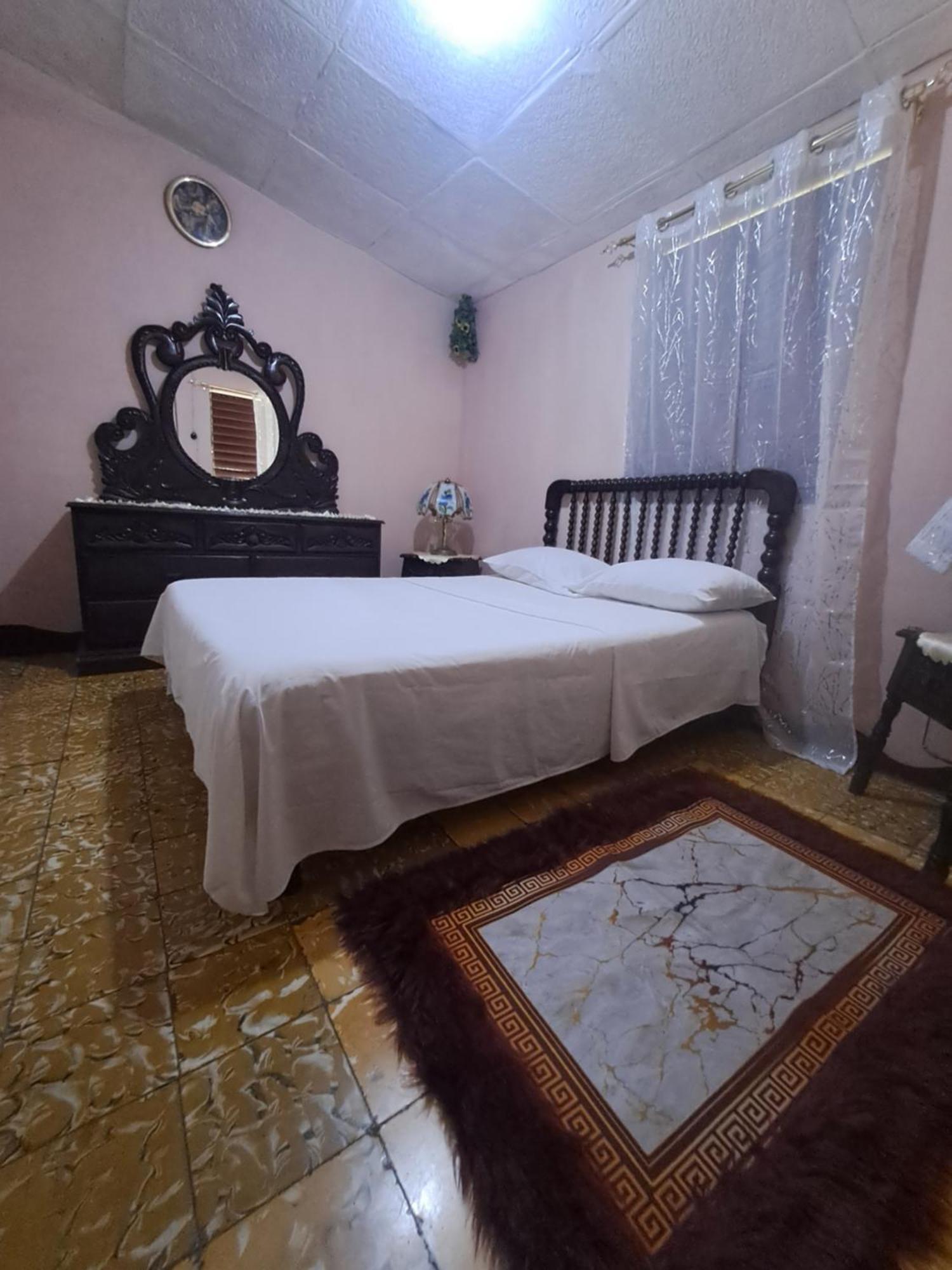 Kingston Airport Bed And Breakfast Dış mekan fotoğraf